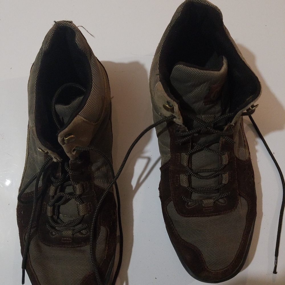 Mens size 12 merrell